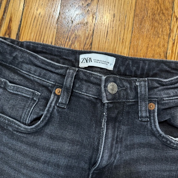 Zara Crop Flare Jeans - Picture 4 of 4